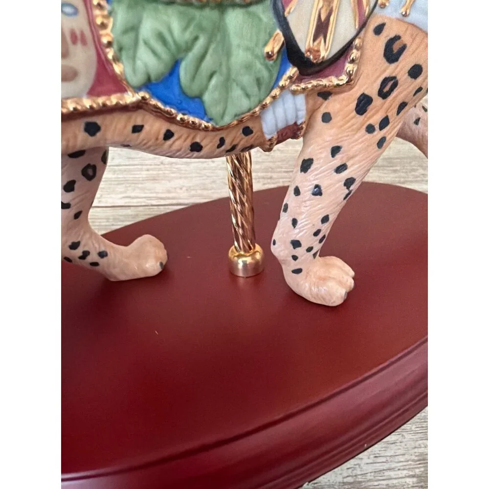 Lenox Carousel Leopard 2004 Porcelain Figurine w/ Wood Base in Box - Picture 13 of 16